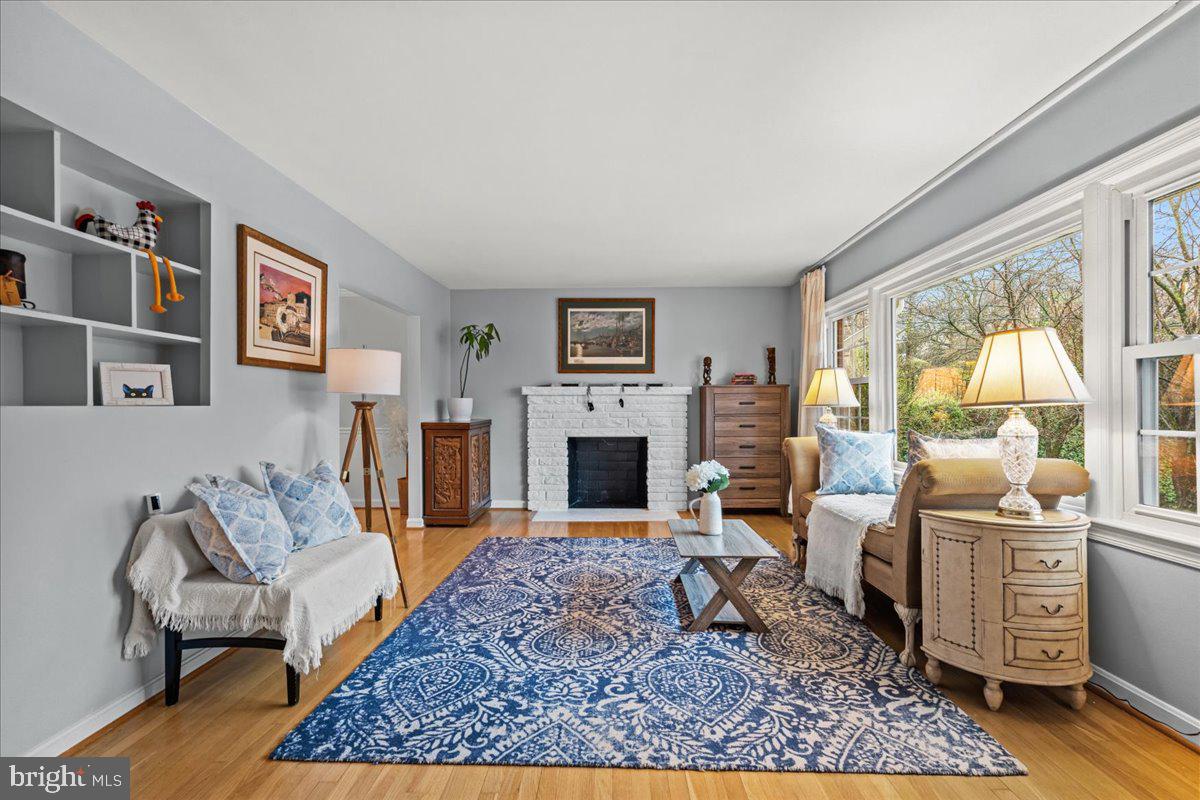 4001 Chesterbrook Road Arlington, VA 22207 - Photo 5 of 39