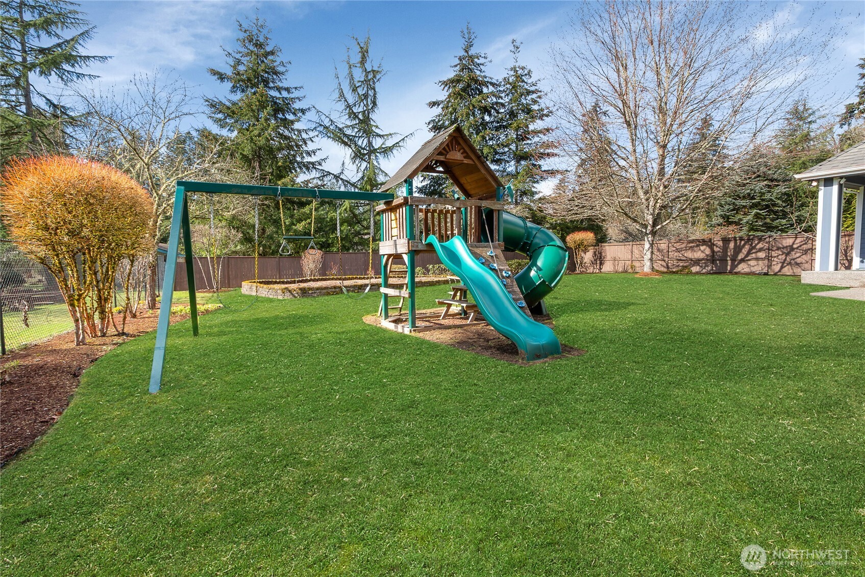 20305 Southeast 236th Street Maple Valley, WA 98038 - Photo 35 of 40