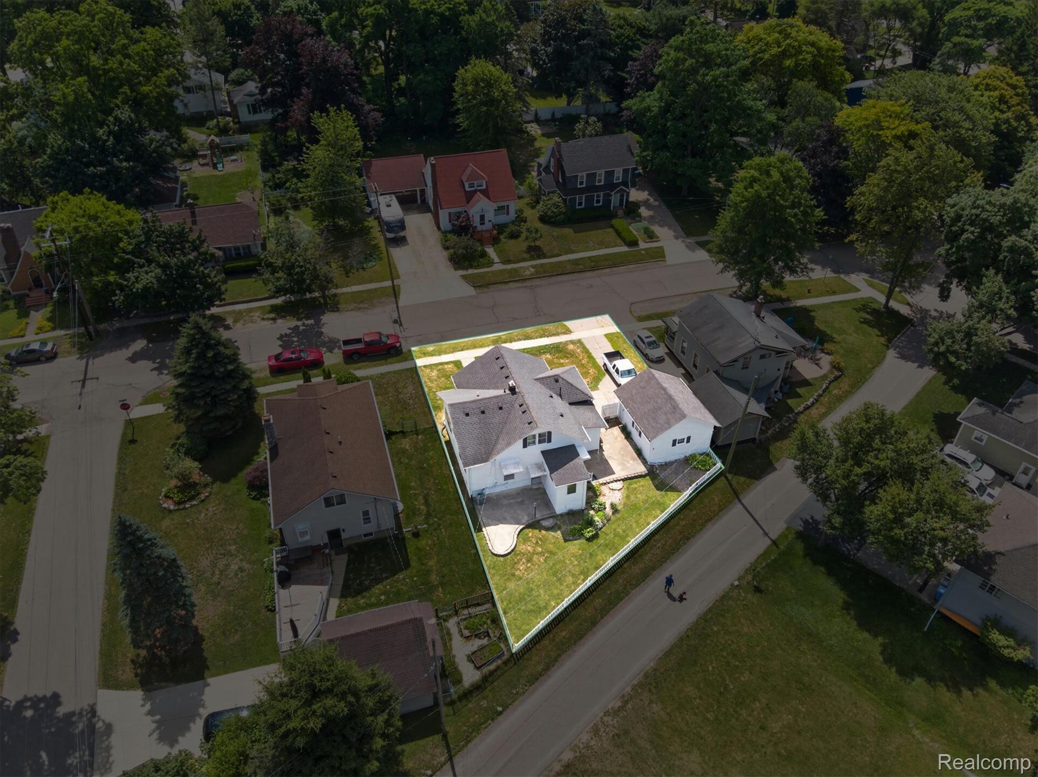 410 South Center Street Howell, MI 48843 - Photo 44 of 47 56-410-S-Center-St-Howell-MI-48843-WindowStill.jpg