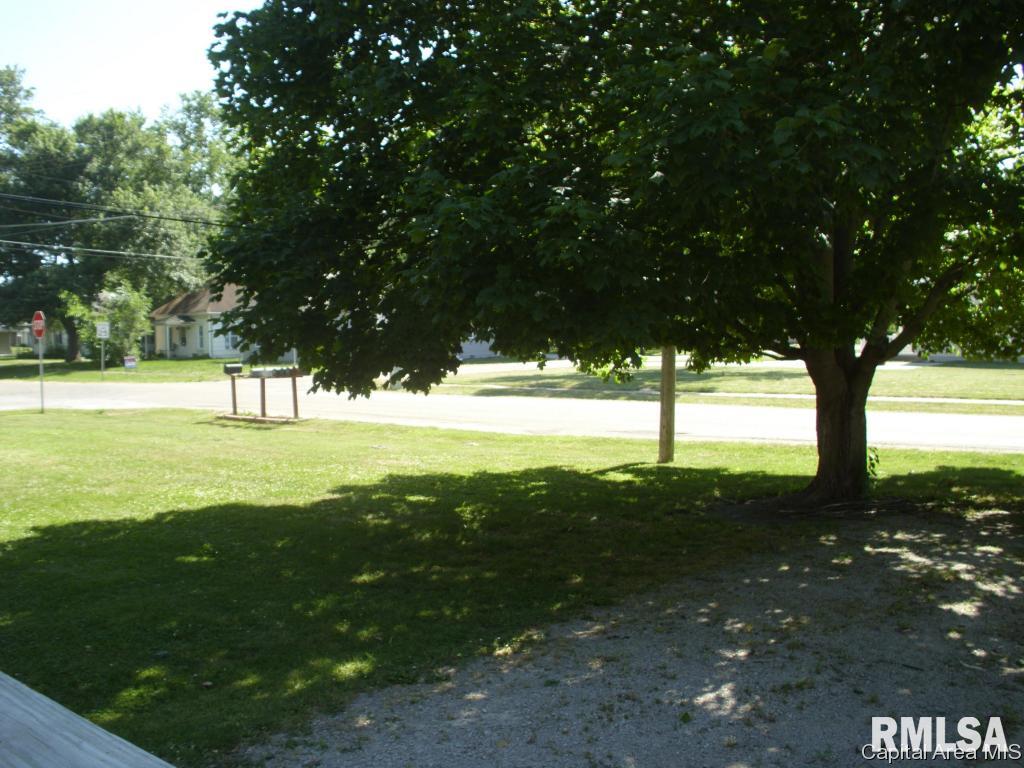 804 North Main Street Athens, IL 62613 - Photo 10 of 15 Gallery Image 10
