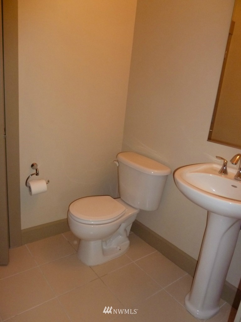 2115 201st Place Southeast, Unit D 4 Bothell, WA 98012 - Photo 11 of 23