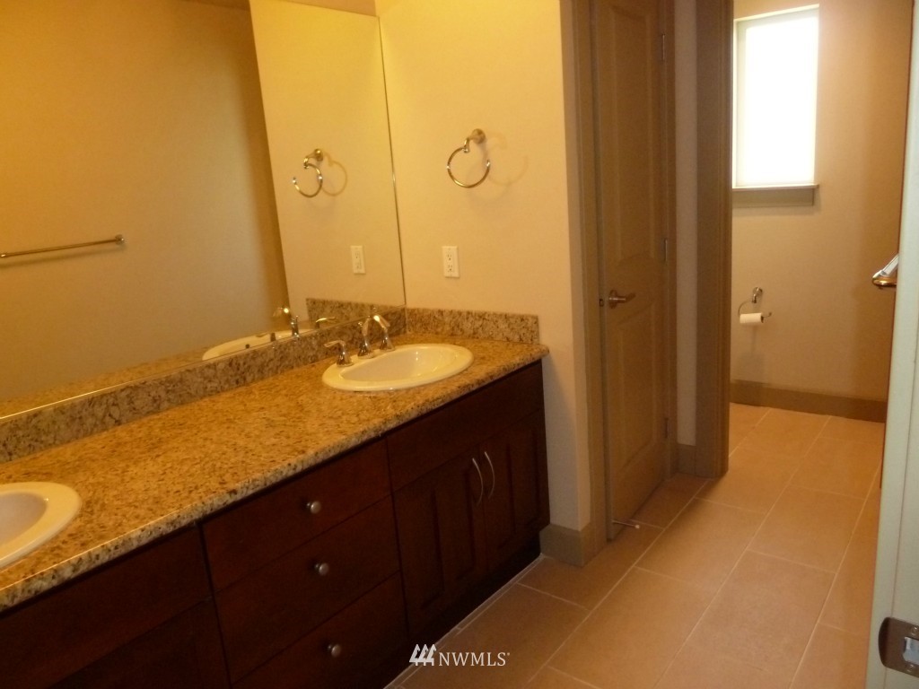 2115 201st Place Southeast, Unit D 4 Bothell, WA 98012 - Photo 15 of 23