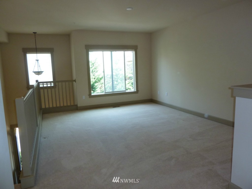 2115 201st Place Southeast, Unit D 4 Bothell, WA 98012 - Photo 5 of 23