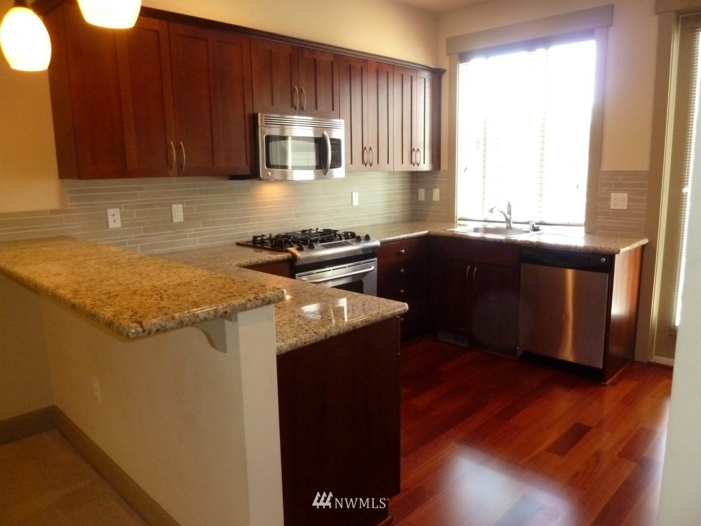 2115 201st Place Southeast, Unit D 4 Bothell, WA 98012 - Photo 7 of 23