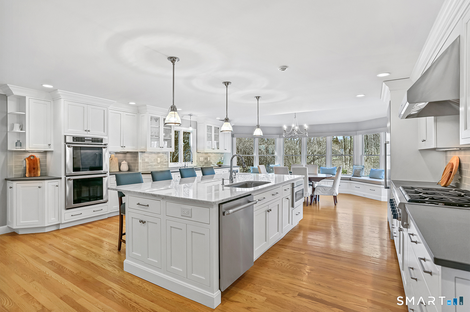 757 Galloping Hill Road Fairfield, CT 06824 - Photo 11 of 42