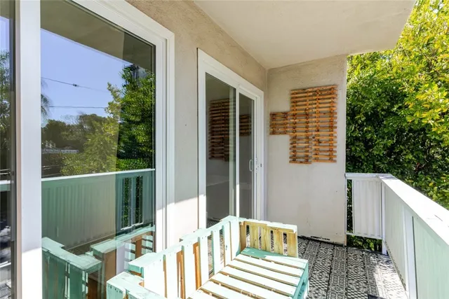 $597,875 | 13543 Moorpark Street, Unit 7, Sherman Oaks, CA 91423