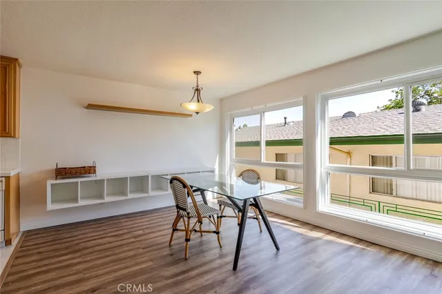 $597,875 | 13543 Moorpark Street, Unit 7, Sherman Oaks, CA 91423