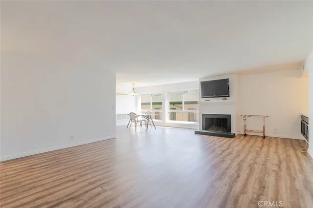 $597,875 | 13543 Moorpark Street, Unit 7, Sherman Oaks, CA 91423