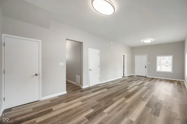 $2,000 | 2170 South East Street, Indianapolis, IN 46225