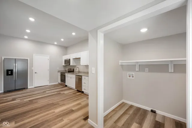 $2,000 | 2170 South East Street, Indianapolis, IN 46225