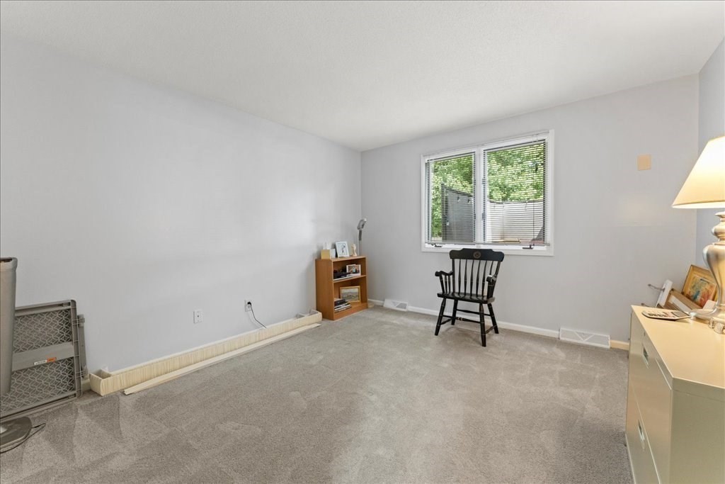 7 Matthew Street Springfield, MA 01128 - Photo 16 of 42