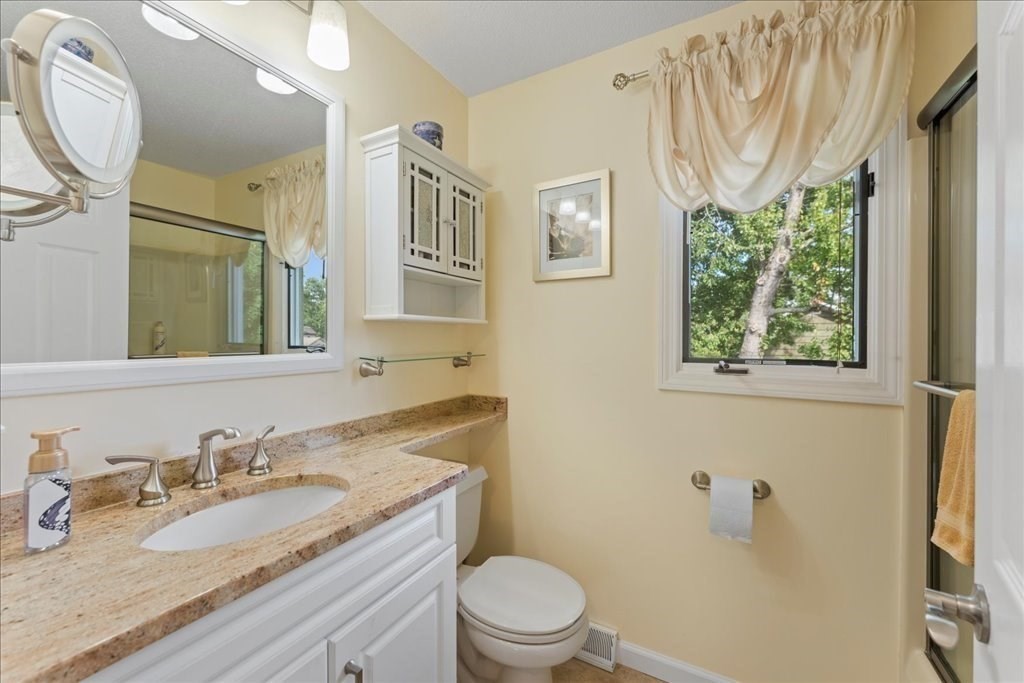 7 Matthew Street Springfield, MA 01128 - Photo 25 of 42