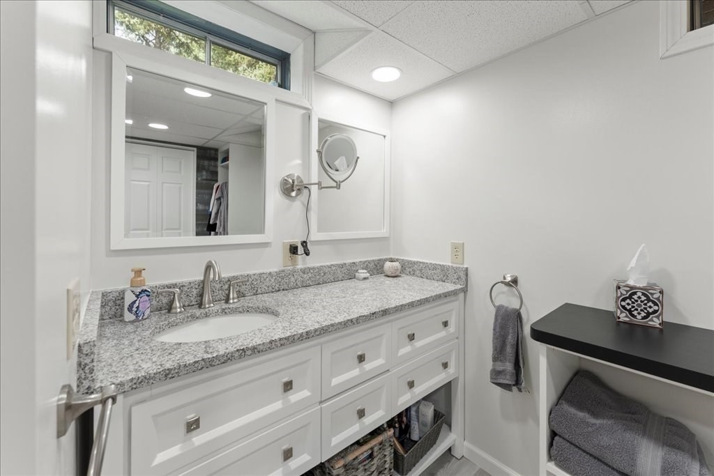 7 Matthew Street Springfield, MA 01128 - Photo 32 of 42