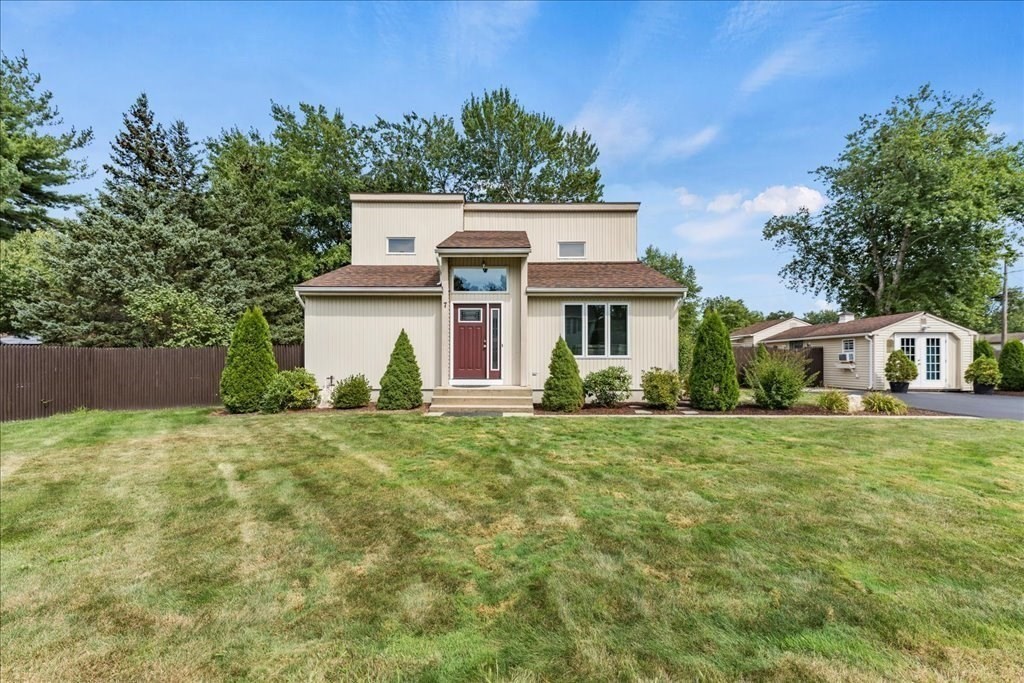 7 Matthew Street Springfield, MA 01128 - Photo 41 of 42