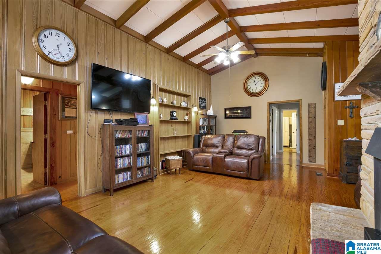 282 Lakeshore Lane Oneonta, AL 35121 - Photo 17 of 46
