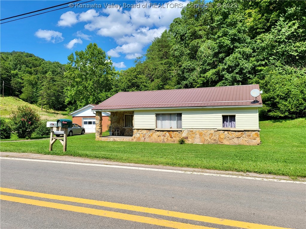 11117 Clay Road Newton, WV 25266 - Photo 2 of 29 Gallery Image 2
