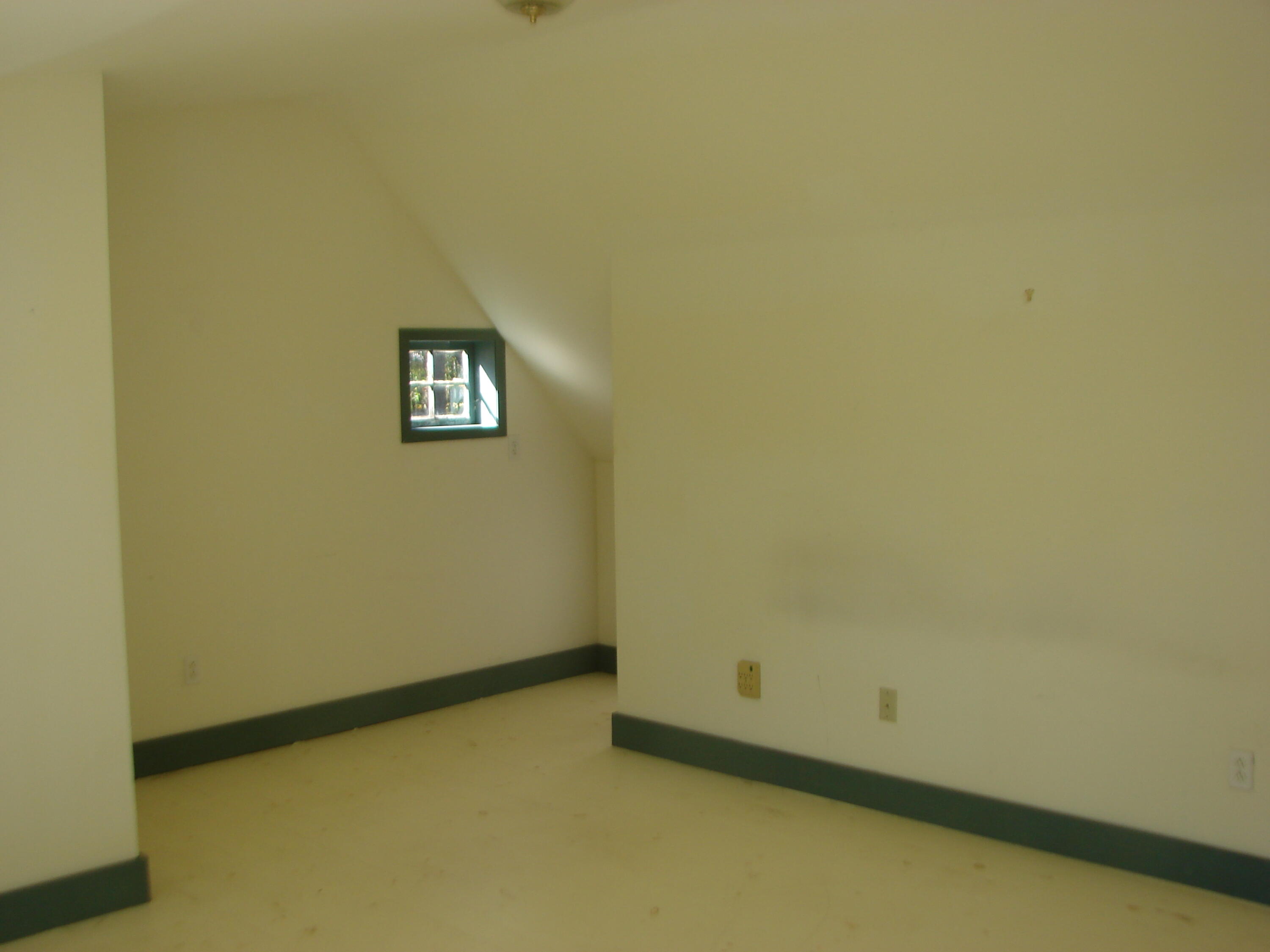 1563 Highway 32 Round Pond, ME 04564 - Photo 14 of 21 DSC01478