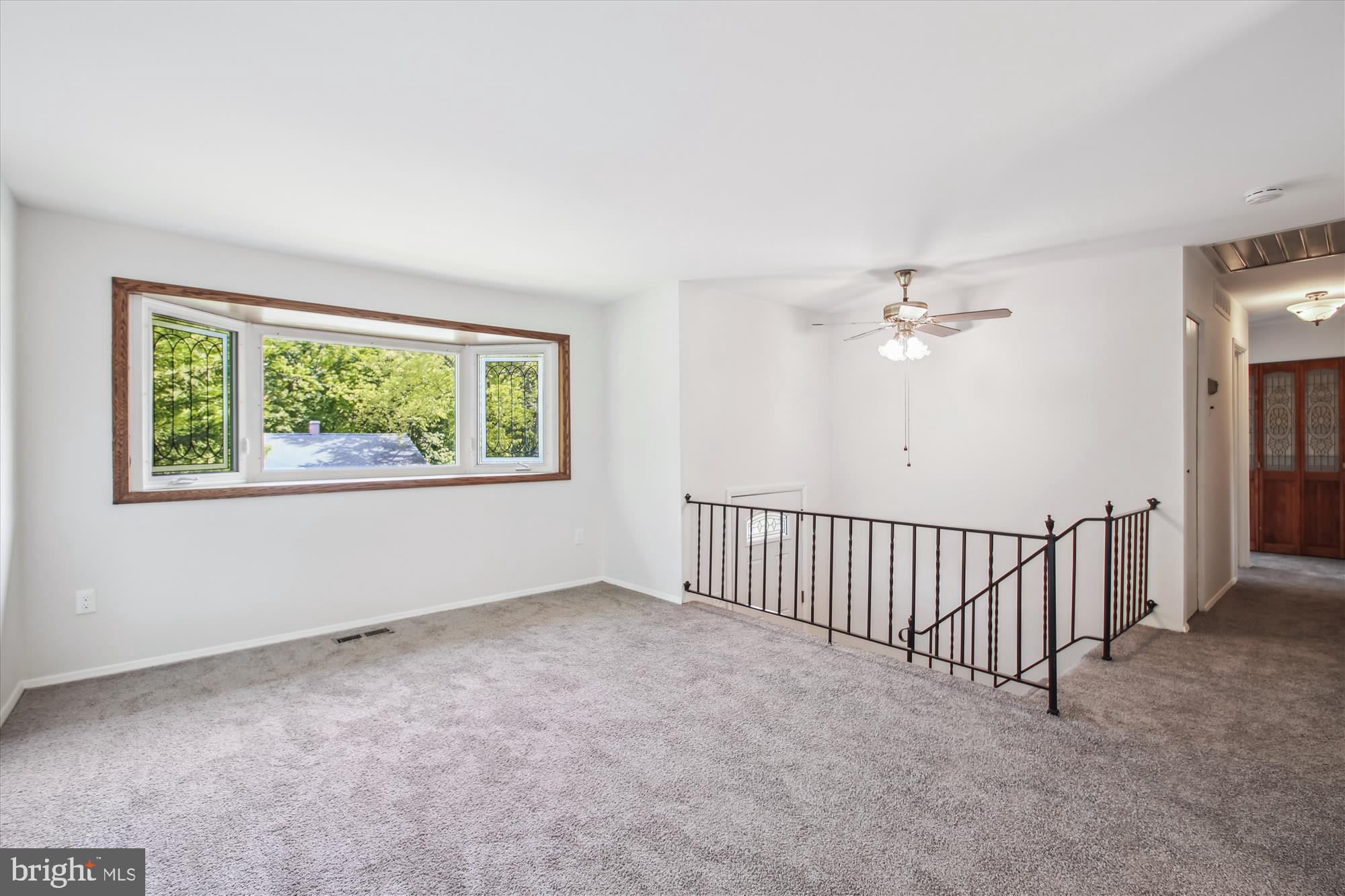 7997 Nolcrest Road Glen Burnie, MD 21061 - Photo 4 of 27 Living Room with large bay window