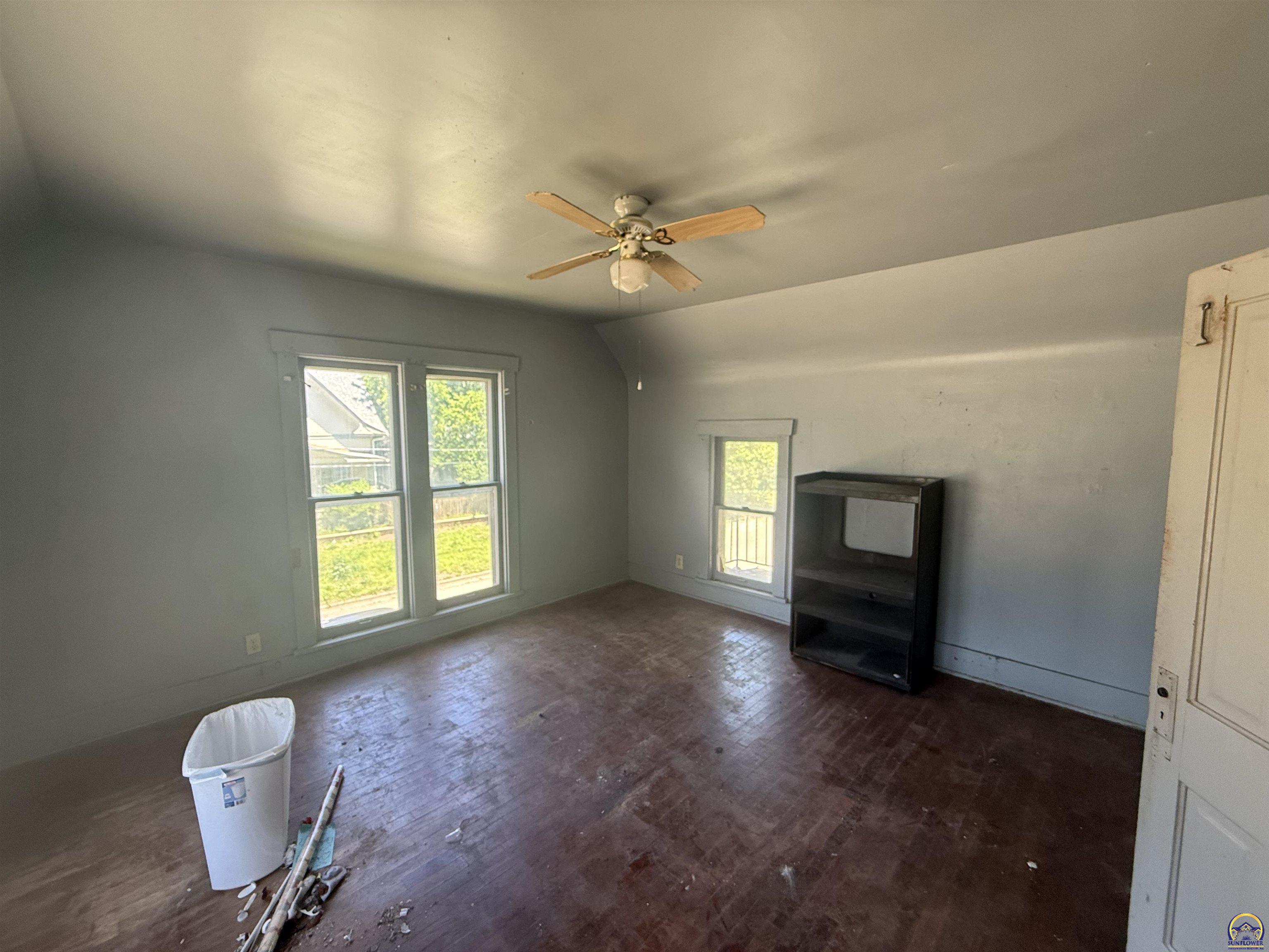 911 Southwest 3rd Street Topeka, KS 66606 - Photo 15 of 18