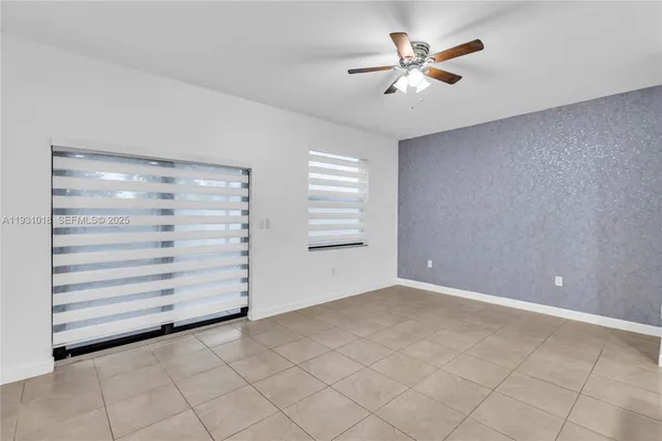$479,000 | 3549 West 89th Place, Unit 3549, Hialeah, FL 33018