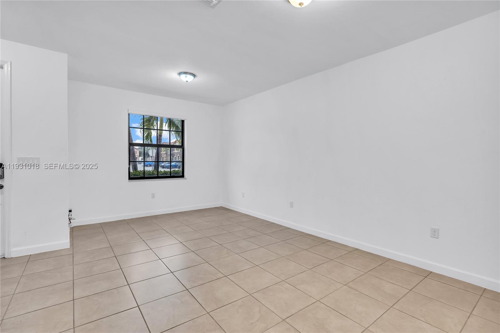 3549 West 89th Place, Unit 3549 Hialeah, FL 33018 - Photo 3 of 27