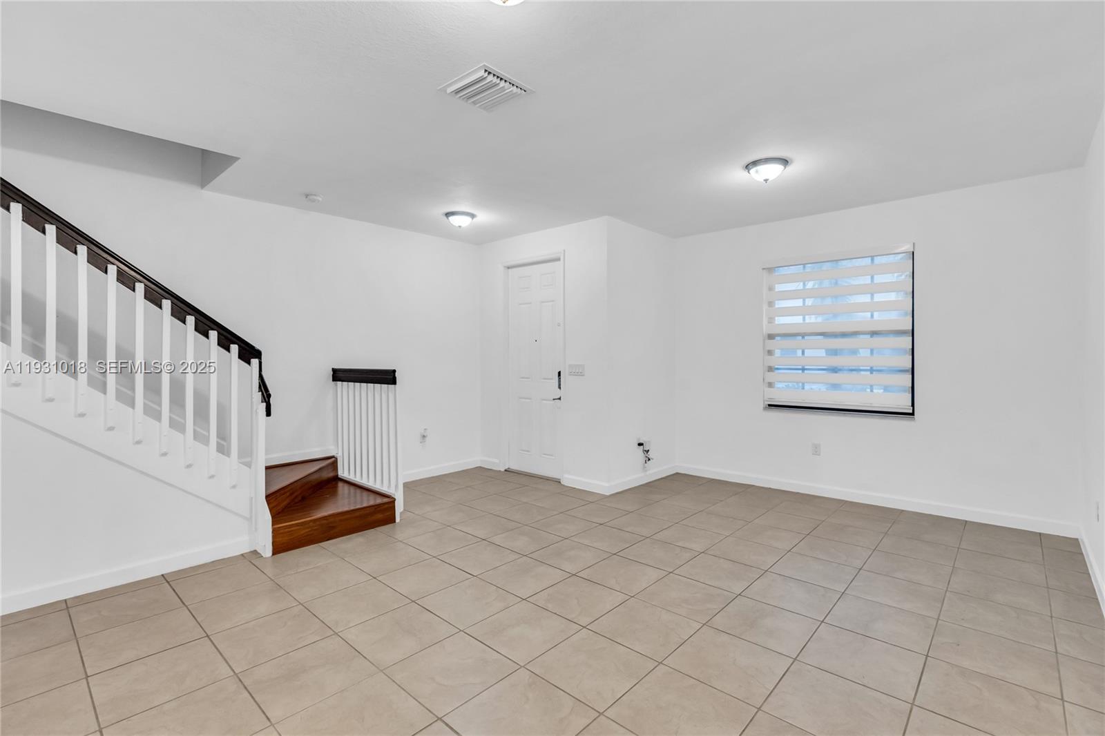 3549 West 89th Place, Unit 3549 Hialeah, FL 33018 - Photo 7 of 27
