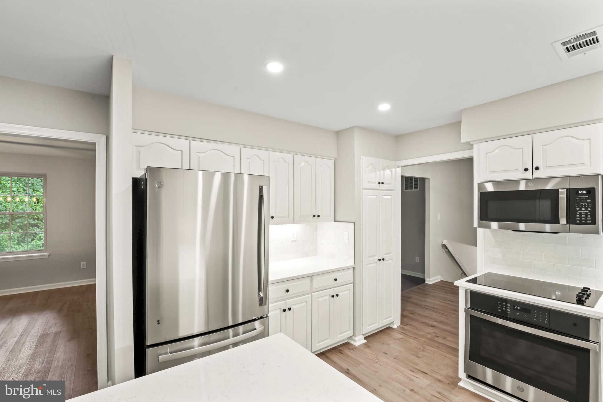 11312 Handlebar Road Reston, VA 20191 - Photo 11 of 55