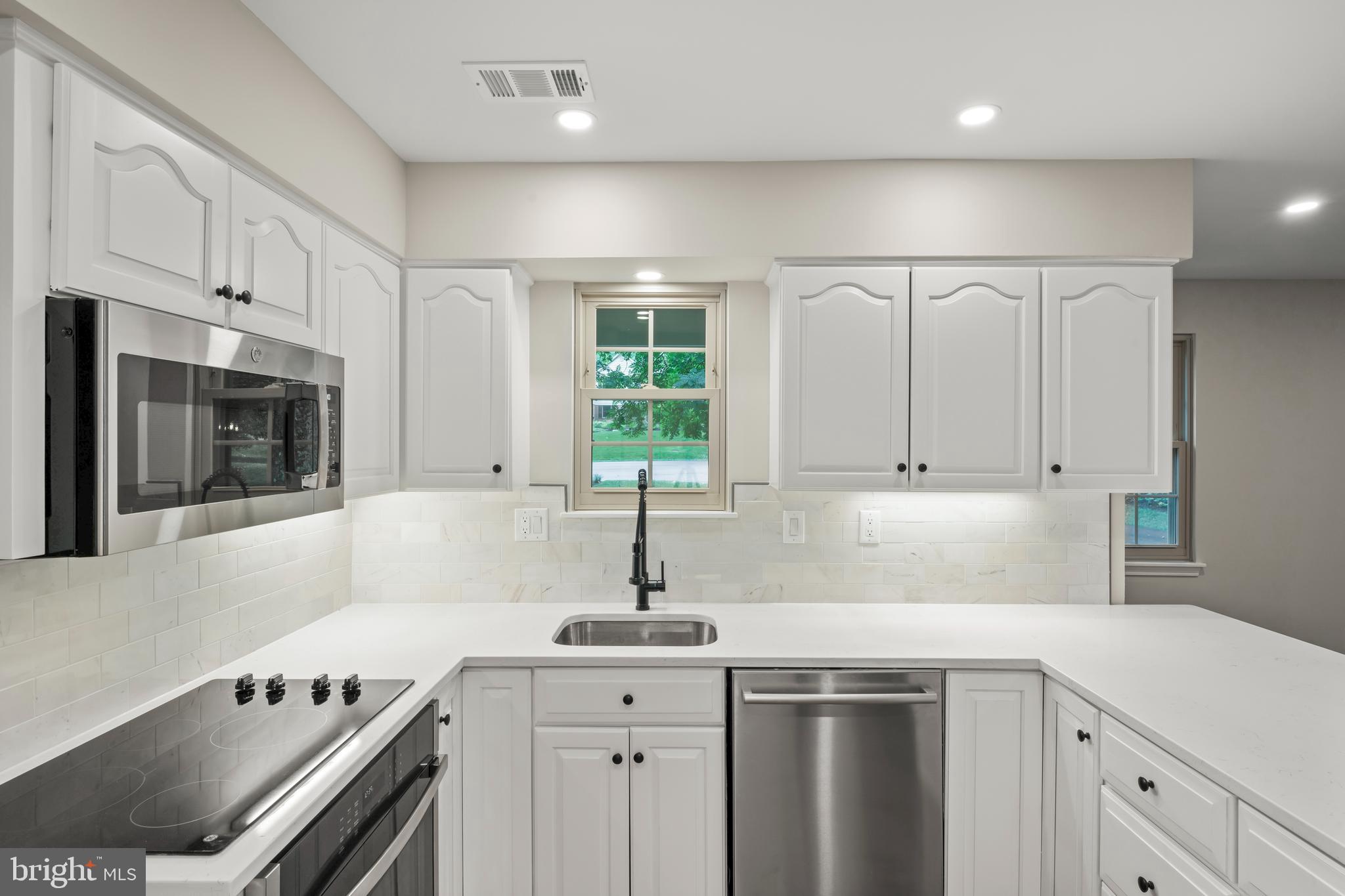 11312 Handlebar Road Reston, VA 20191 - Photo 13 of 55