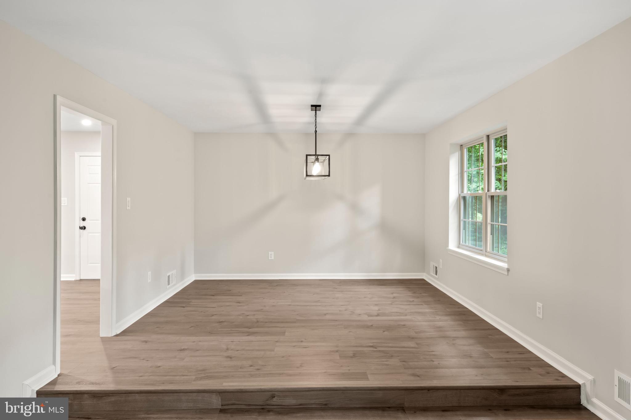 11312 Handlebar Road Reston, VA 20191 - Photo 9 of 55