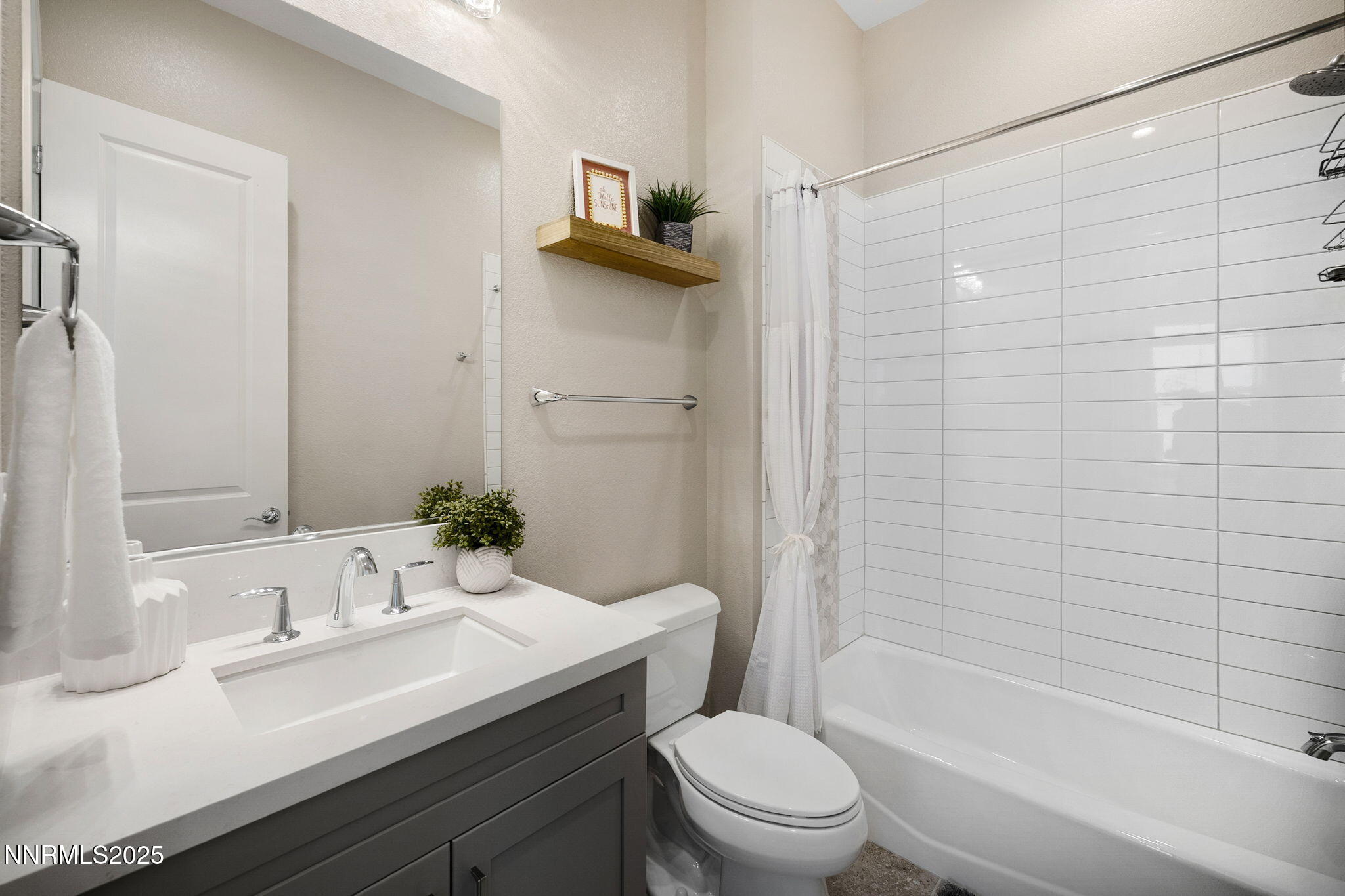 709 West Pleasant Oak Trail Reno, NV 89511 - Photo 27 of 44 a bathroom with a sink a toilet and shower