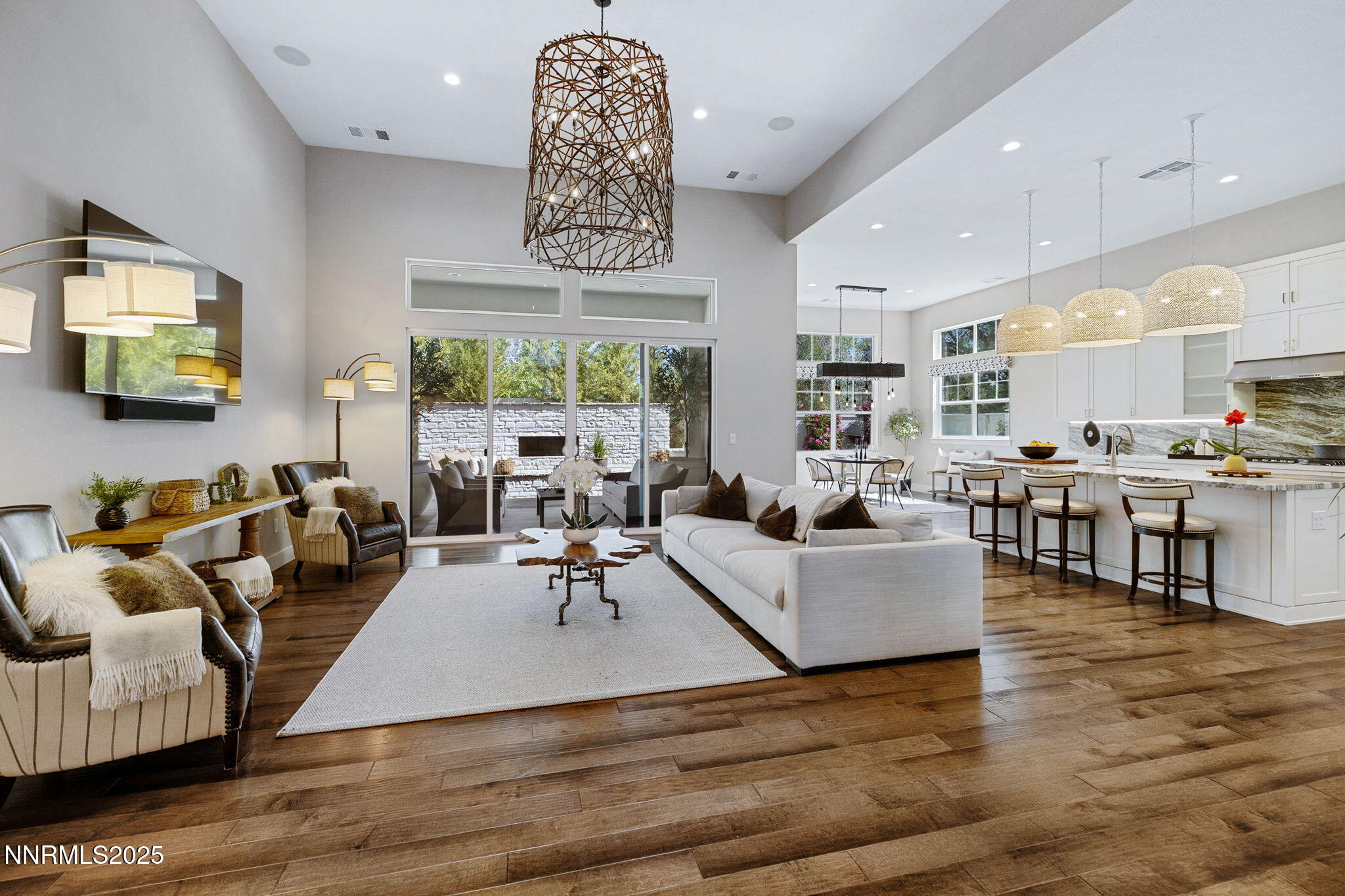 709 West Pleasant Oak Trail Reno, NV 89511 - Photo 10 of 44 a living room with furniture and a flat screen tv