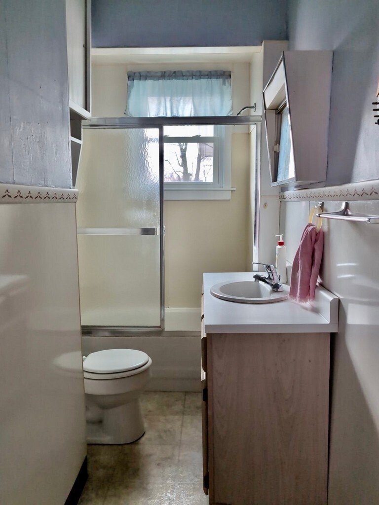 2419 Spring Street New Castle, IN 47362 - Photo 8 of 10 Gallery Image 8