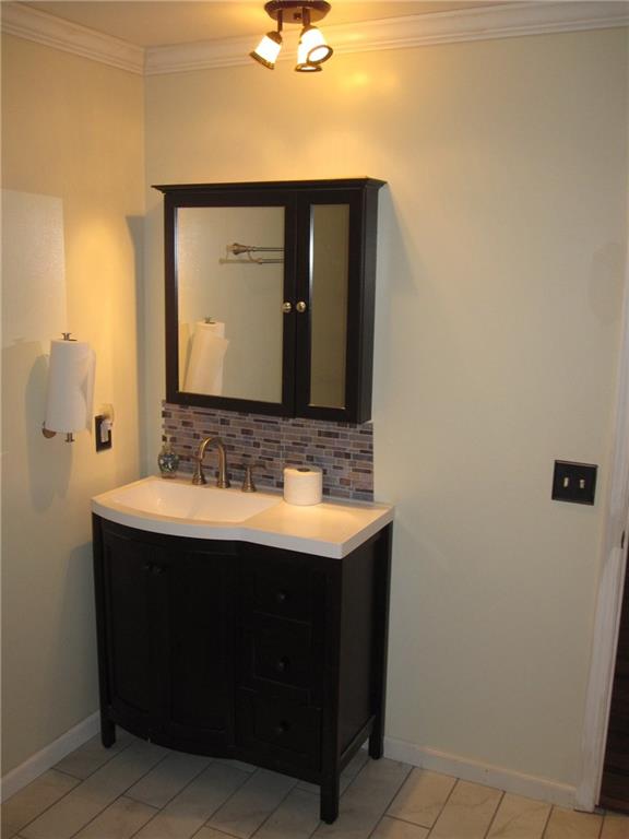 3486 South Meridian Road Greenfield, IN 46140 - Photo 17 of 32 Gallery Image 17