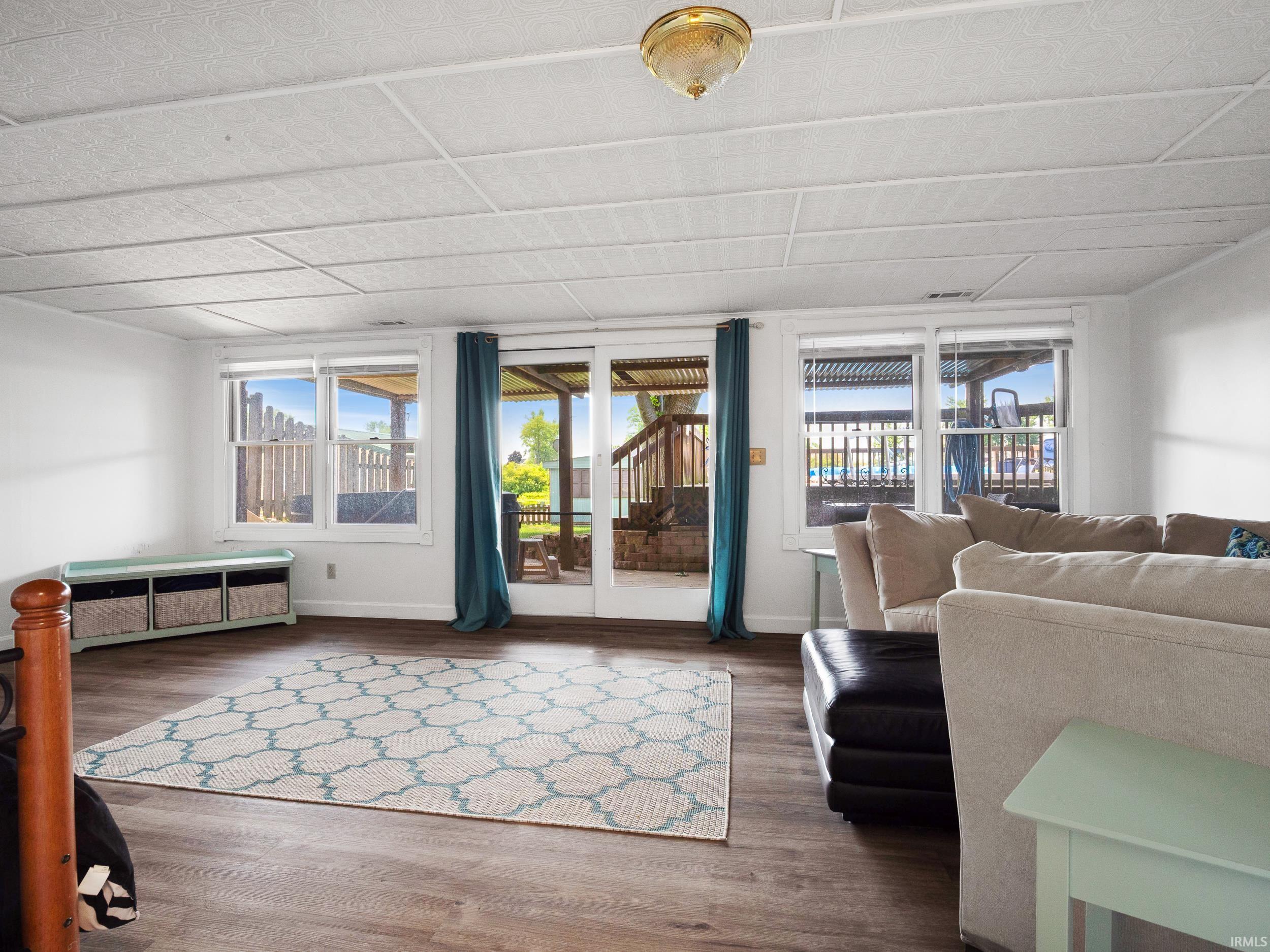11621 North Elm Grove Road Syracuse, IN 46567 - Photo 32 of 36 Gallery Image 32