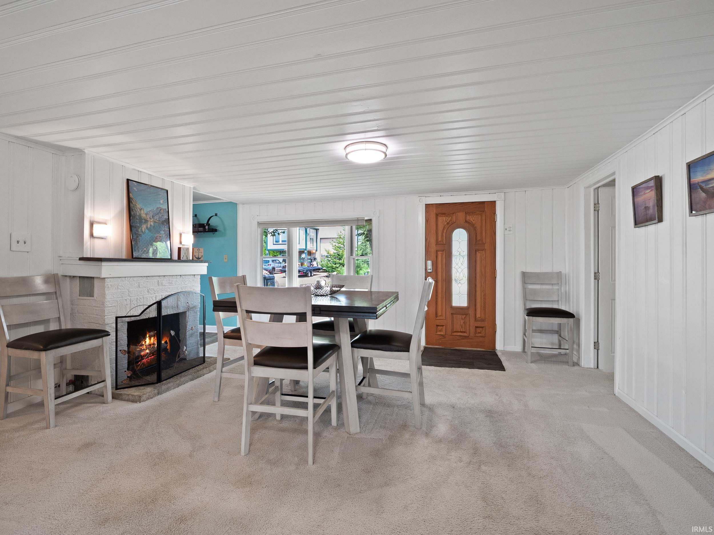 11621 North Elm Grove Road Syracuse, IN 46567 - Photo 10 of 36 Gallery Image 10
