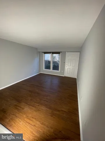 $1,950 | 2824 Chablis Circle, Unit 7, Woodbridge, VA 22192