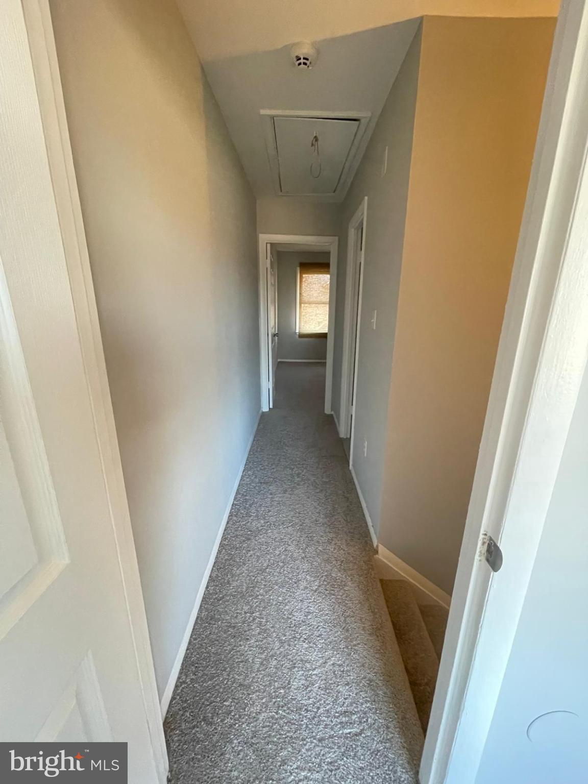 2824 Chablis Circle, Unit 7 Woodbridge, VA 22192 - Photo 9 of 11 Inviting hallway with soft, neutral tones.