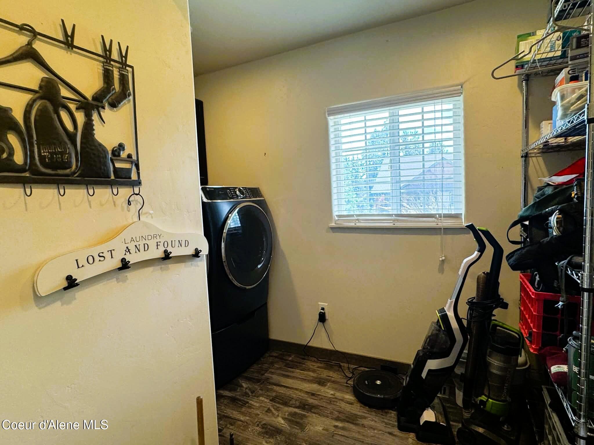 6637 East Little Joe Road Coeur D'Alene, ID 83814 - Photo 29 of 44 Laundry Room