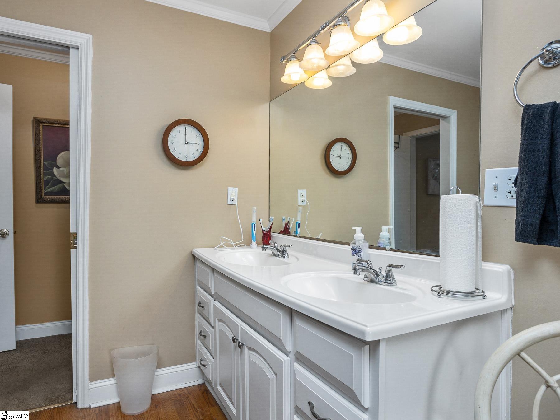 1703 East Lee Road Taylors, SC 29687 - Photo 15 of 26 Gallery Image 15