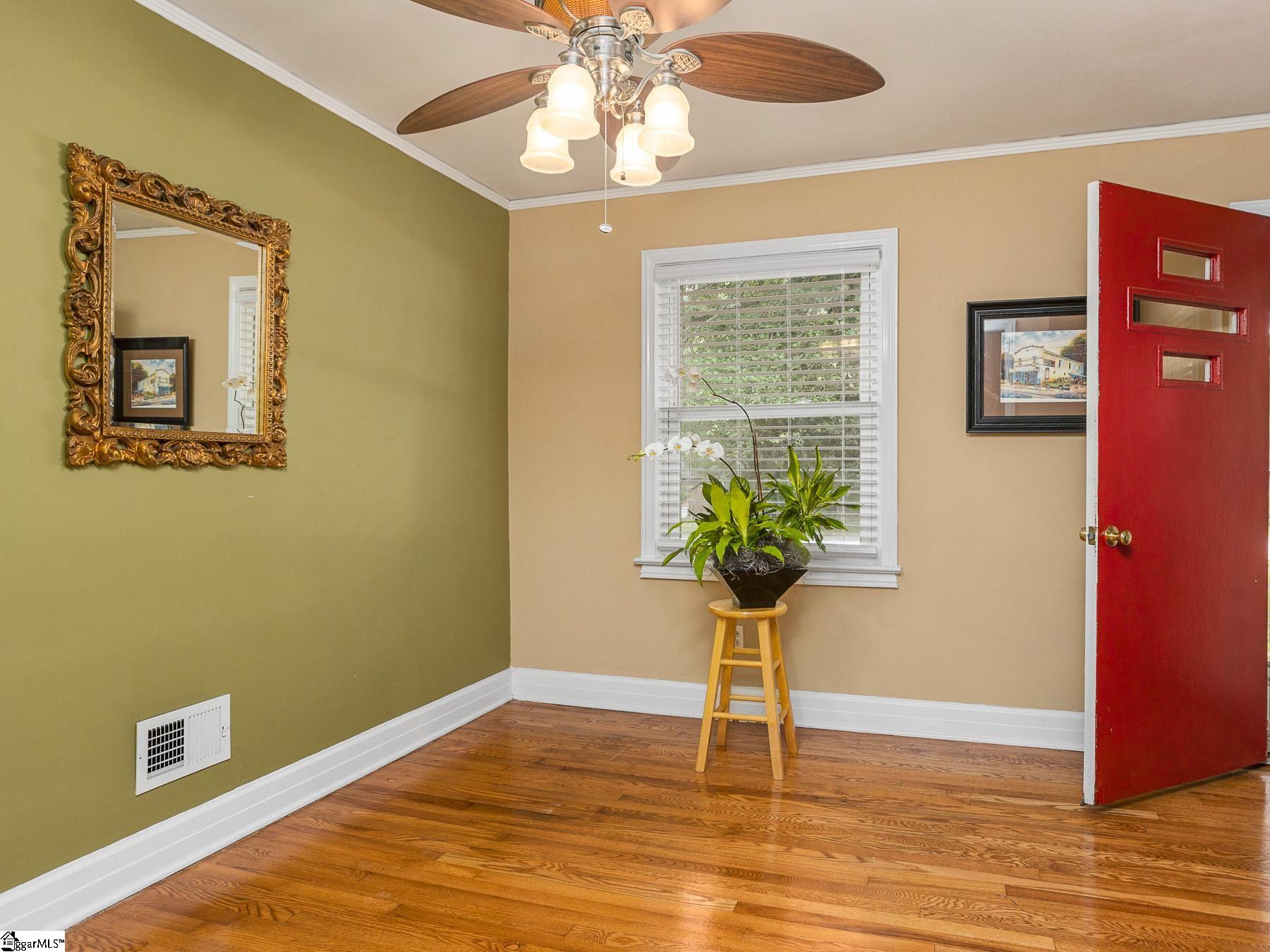 1703 East Lee Road Taylors, SC 29687 - Photo 4 of 26 Gallery Image 4
