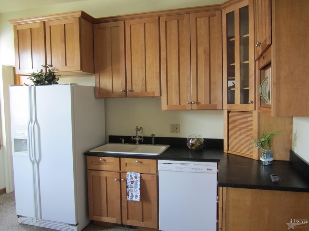 500 East King Street Garrett, IN 46738 - Photo 2 of 22