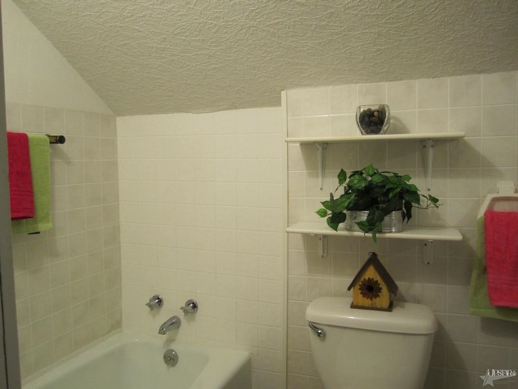 500 East King Street Garrett, IN 46738 - Photo 16 of 22