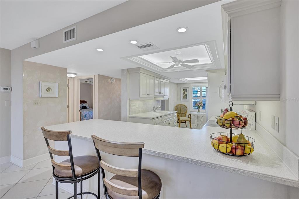 420 Beach Road, Unit 203 Sarasota, FL 34242 - Photo 26 of 91