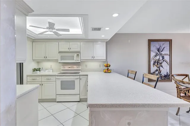 $1,324,900 | 420 Beach Road, Unit 203, Sarasota, FL 34242