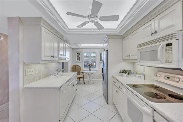 $1,324,900 | 420 Beach Road, Unit 203, Sarasota, FL 34242