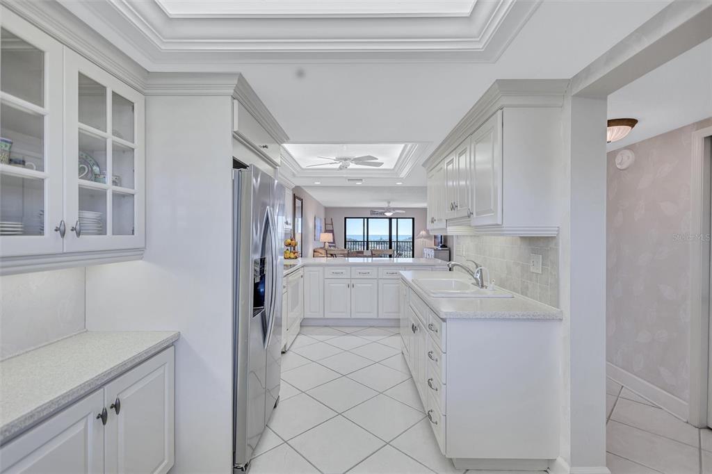 420 Beach Road, Unit 203 Sarasota, FL 34242 - Photo 31 of 91