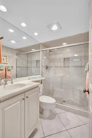 $1,324,900 | 420 Beach Road, Unit 203, Sarasota, FL 34242