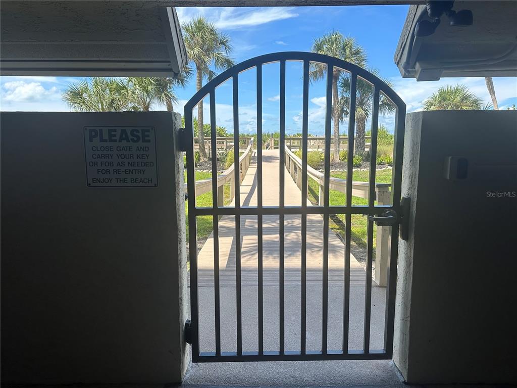 420 Beach Road, Unit 203 Sarasota, FL 34242 - Photo 48 of 91