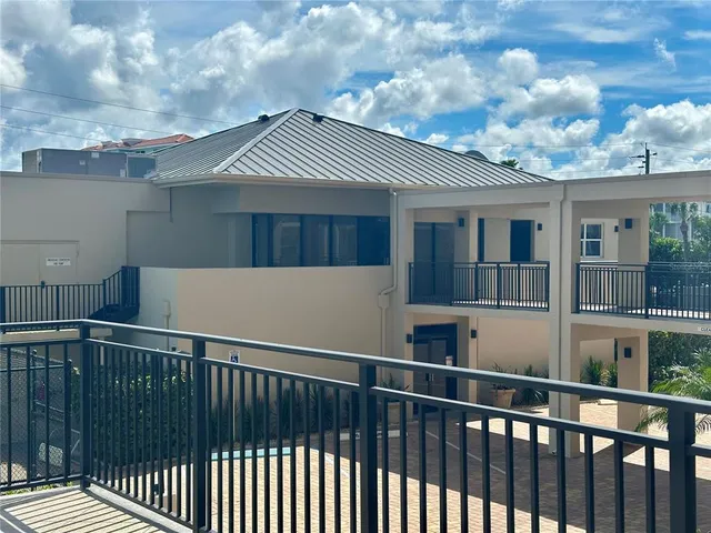 $1,324,900 | 420 Beach Road, Unit 203, Sarasota, FL 34242