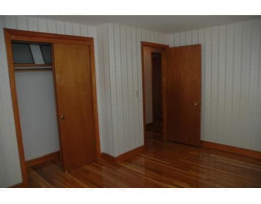 9 Ravenwood Road Peabody, MA 01960 - Photo 6 of 17 Gallery Image 6